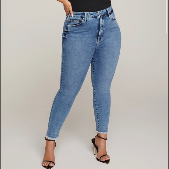 Good American Denim - NEW!✨ GOOD AMERICAN Good Waist Crop Blue633 w/ Raw Hem details (Size 12/31